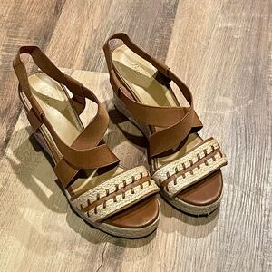 Women’s Brown Wedge Sandals Size 8